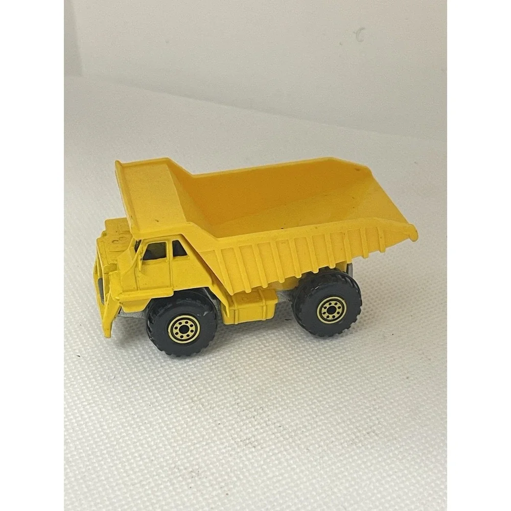 Vintage 1979 Hot Wheels Yellow Dump Truck Malaysia‎